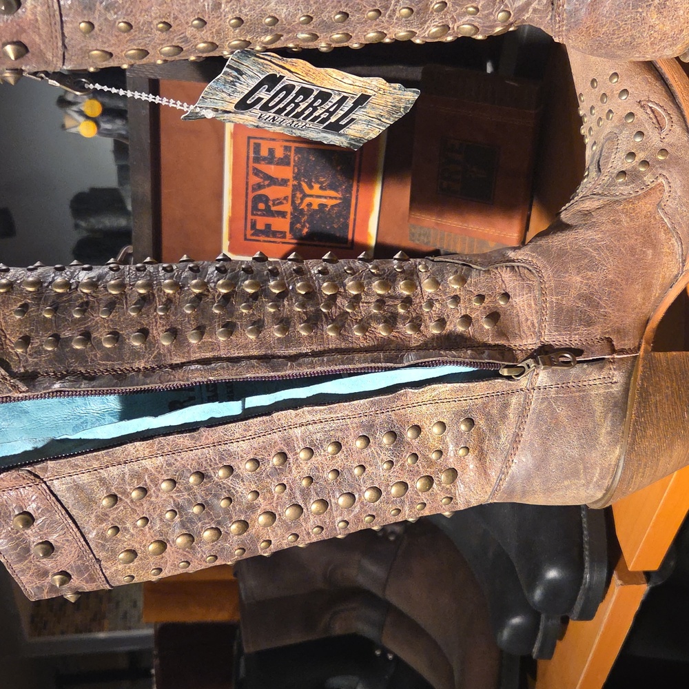Corral Ladies Brown Studded Tall ZIP boots - Picture 4 of 6